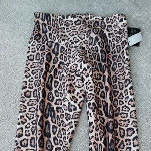 Onzie leopard tights